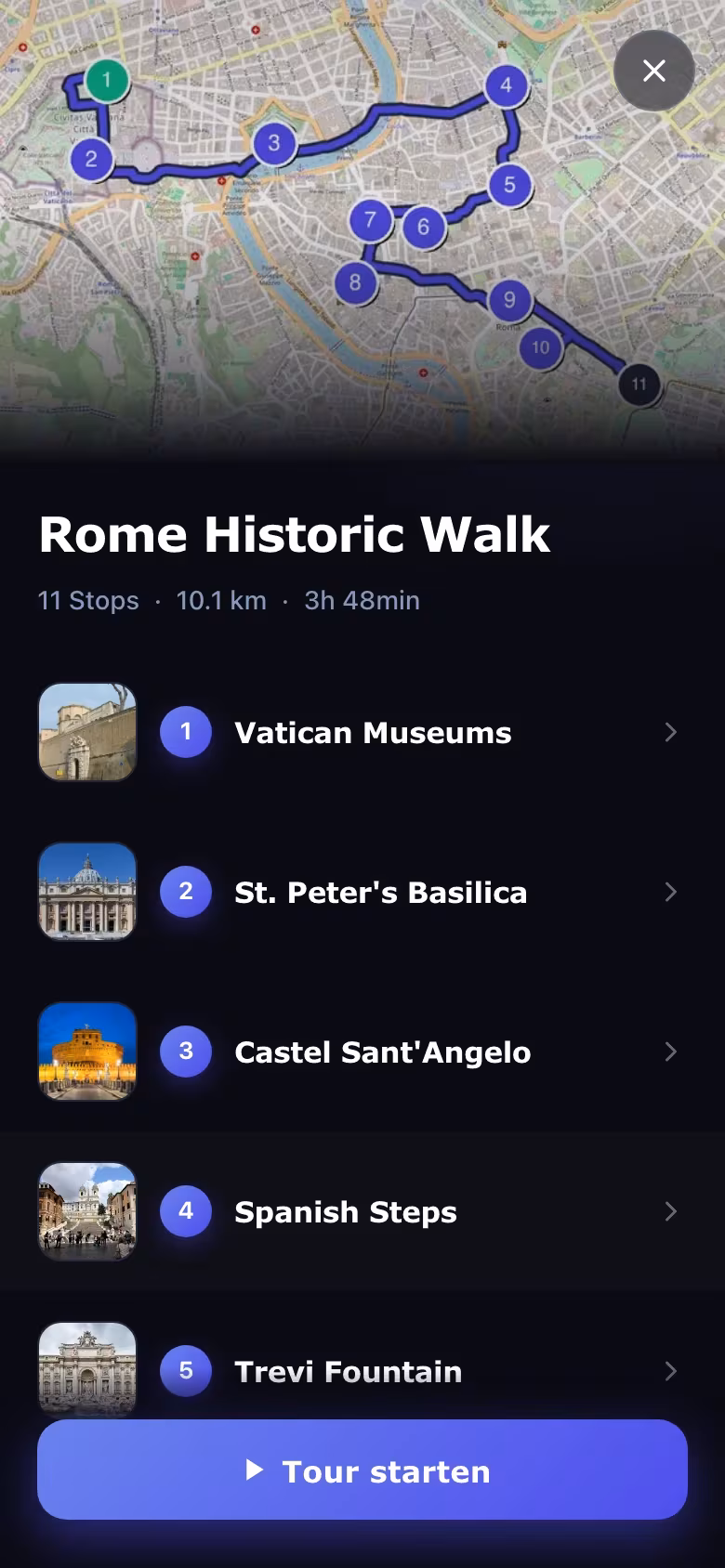 Ein generierter historischer Rundgang durch Rom: eine Karte zeichnet eine Route mit 11 Stopps über die Stadt und listet Vatikanische Museen, Petersdom, Engelsburg, Spanische Treppe und Trevi-Brunnen, mit einem „Tour starten“-Button.
