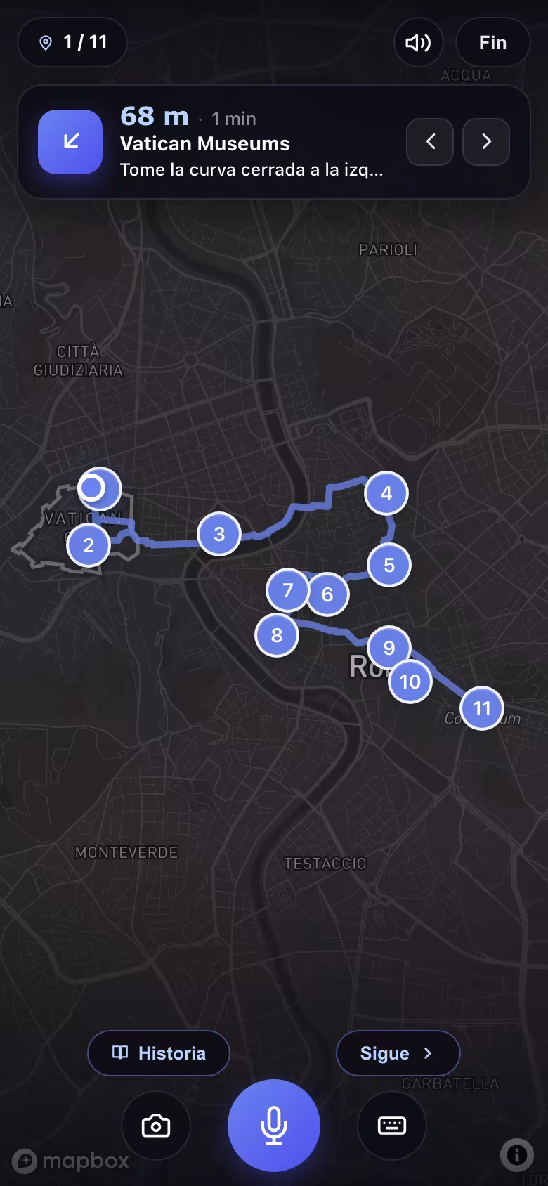La vista de mapa en directo: la ruta hacia la siguiente parada cruza Roma con marcadores numerados, y los controles para responder con foto, voz y texto están abajo.