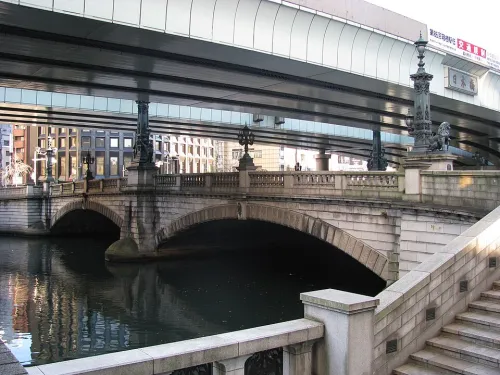 日本橋 (Nihonbashi Bridge) a Tokyo, tappa 8 della visita a piedi autoguidata
