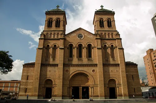 Catedral Metropolitana de Medellín, stop 2 på den selvguidede vandretur
