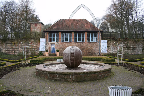 Freilichtbühne im Schlosspark in Marburg, Station 7 auf dem selbstgeführten Stadtrundgang