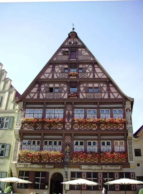 Deutsches Haus (Hotel Deutsches Haus) in Dinkelsbühl, stop 9 on the self-guided walking tour
