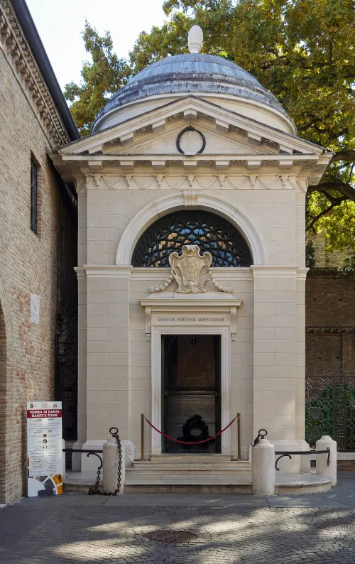 Tomba di Dante in Ravenna, stop 7 on the self-guided walking tour