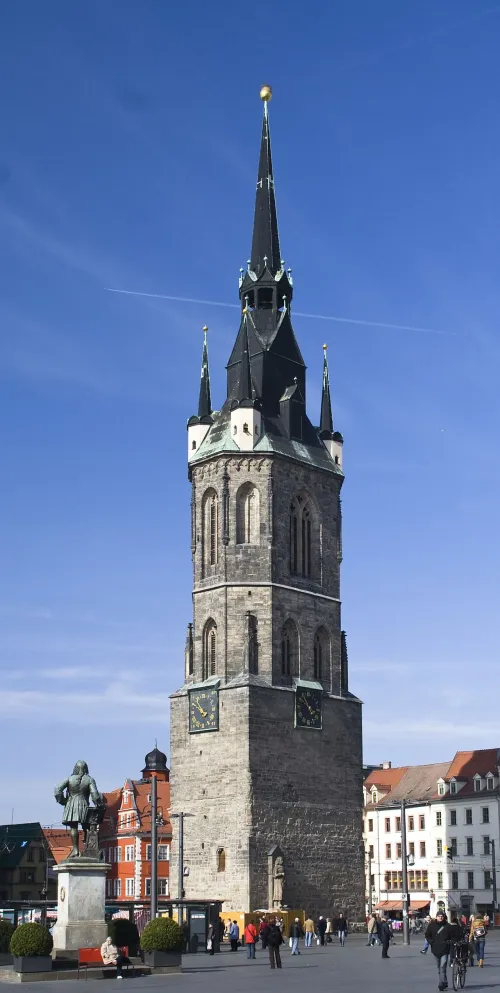 Red Tower (Roter Turm) in Halle (Saale), stop 11 on the self-guided walking tour