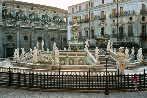 Fontana Pretoria in Palermo, stop 7 on the self-guided walking tour