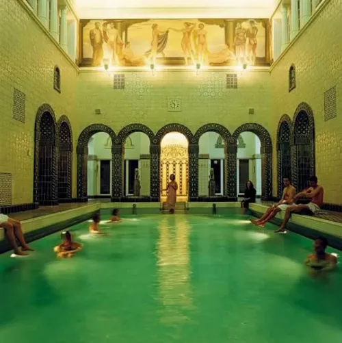 Kaiser-Friedrich-Therme in Wiesbaden, Station 8 auf dem selbstgeführten Stadtrundgang