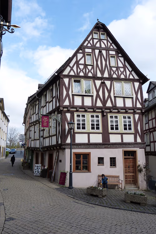 Haus der sieben Laster in Limburg, Station 6 auf dem selbstgeführten Stadtrundgang