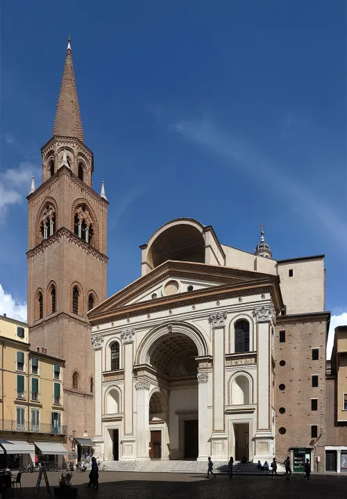 Basilica di Sant'Andrea in Mantua, stop 2 on the self-guided walking tour