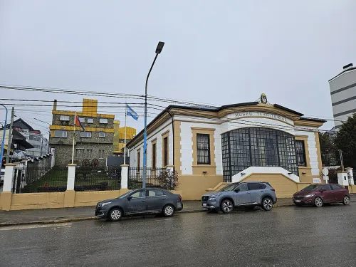 Museo del Fin del Mundo en Ushuaia, parada 2 de la visita a pie autoguiada