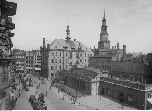 Poznań Town Hall with mechanical goats in Poznan, stop 2 on the self-guided walking tour