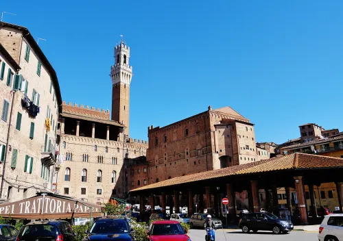 Piazza del Mercato in Siena, stop 4 on the self-guided walking tour