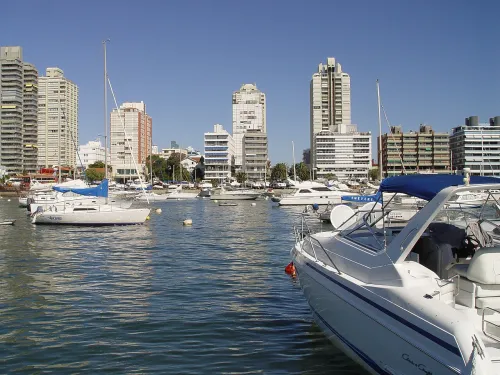 Puerto de Punta del Este, tappa 4 della visita a piedi autoguidata