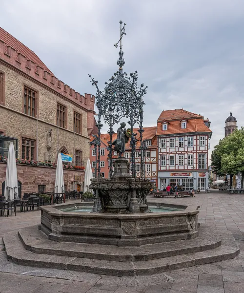 Gänseliesel-Brunnen in Gottingen, stop 1 on the self-guided walking tour