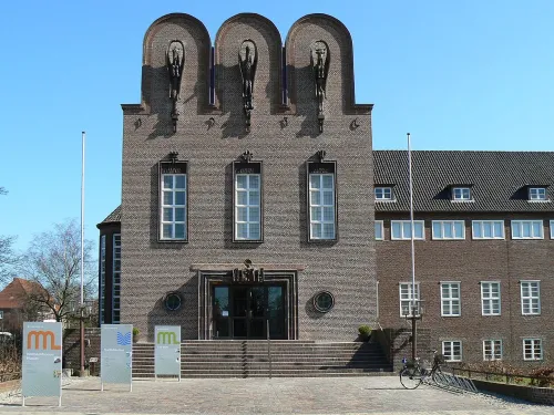 Nordseemuseum / Nissenhaus in Husum, stop 7 on the self-guided walking tour
