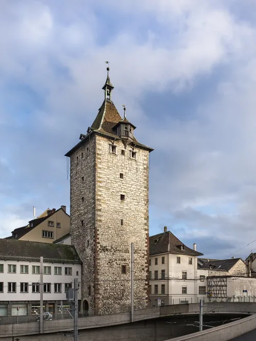 Obertorturm in Schaffhausen, stop 1 on the self-guided walking tour