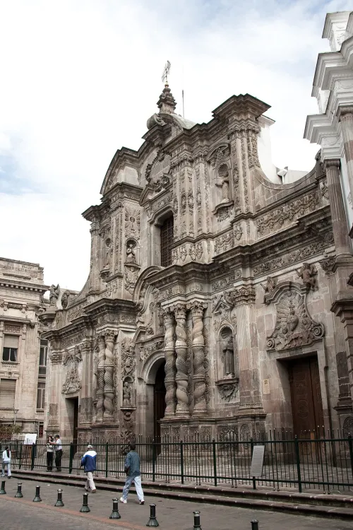Iglesia de la Compañía de Jesús (Iglesia de la Compañía) in Quito, Station 6 auf dem Stadtrundgang auf eigene Faust
