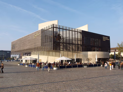 Deutsches Auswandererhaus in Bremerhaven, stop 1 on the self-guided walking tour
