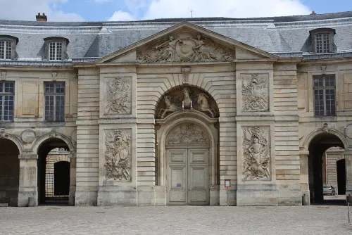 Gallery of the Great Stables in Versailles, stop 11 on the self-guided walking tour