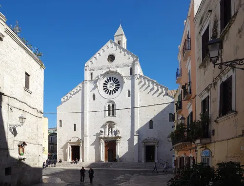 Cattedrale di San Sabino in Bari, stop 4 on the self-guided walking tour