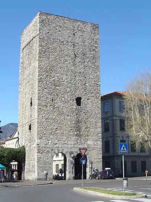 Porta Torre in Como, stop 1 on the self-guided walking tour