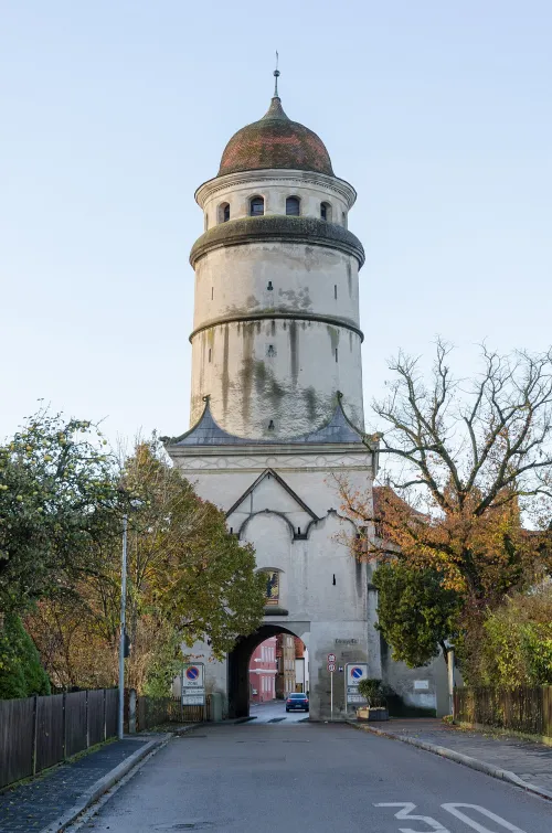 Löpsinger Tor in Nördlingen, stop 3 on the self-guided walking tour