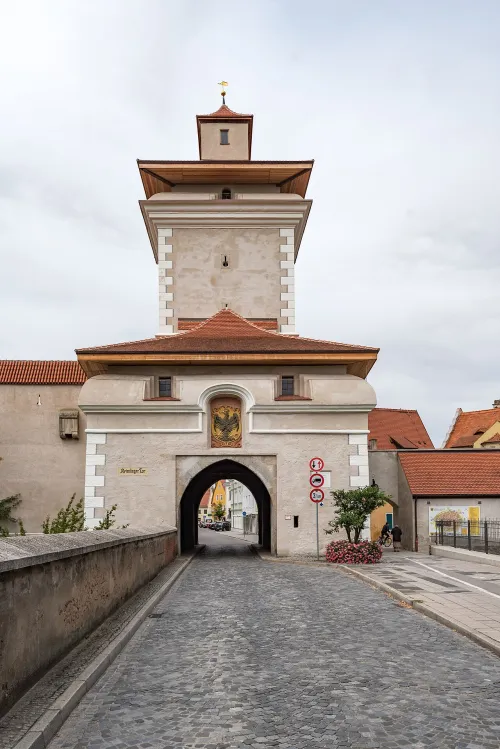 Reimlinger Tor in Nördlingen, stop 1 on the self-guided walking tour