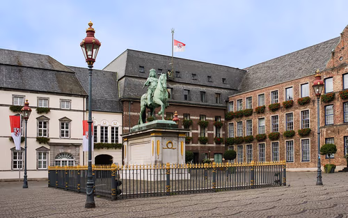 Altstadt in Düsseldorf, Station 1 auf dem selbstgeführten Stadtrundgang