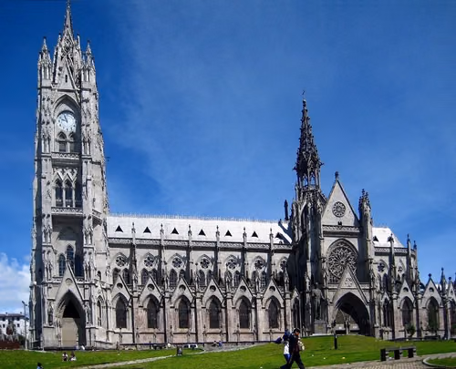 Basílica del Voto Nacional in Quito, Station 1 auf dem Stadtrundgang auf eigene Faust