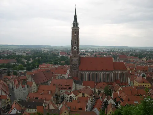 St. Martin (Martinskirche) in Landshut, stop 5 on the self-guided walking tour