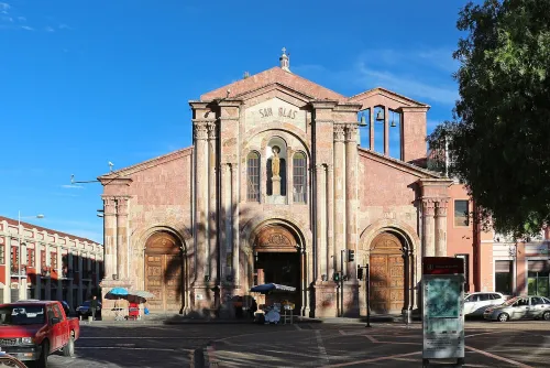 Iglesia y Parque de San Blas en Cuenca, Ecuador, parada 11 de la visita a pie autoguiada