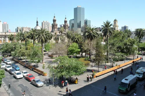 plaza-de-armas-de-santiago，位于 圣地亚哥，自助步行游的第 1 个景点
