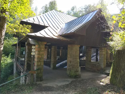 Deer Jump Viewpoint in Karlovy Vary, stop 8 on the self-guided walking tour