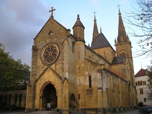 Collégiale de Neuchâtel in Neuenburg, stop 7 on the self-guided walking tour