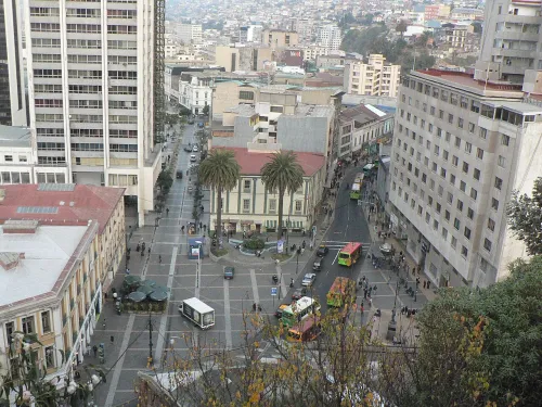 Plaza Aníbal Pinto i Valparaíso, stop 11 på den selvguidede vandretur