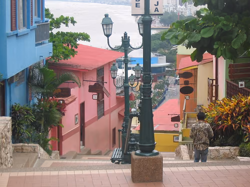 Cerro Santa Ana a Guayaquil, tappa 11 della visita a piedi autoguidata
