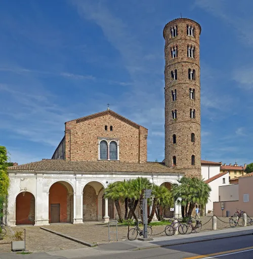 Basilica di Sant'Apollinare Nuovo in Ravenna, stop 8 on the self-guided walking tour