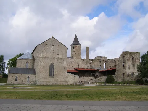 Haapsalu Episcopal Castle, stop 1 on the self-guided walking tour