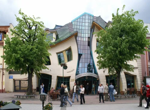 Crooked House in Sopot, stop 2 on the self-guided walking tour