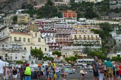 Via Positanesi d'America in Positano, stop 2 on the self-guided walking tour