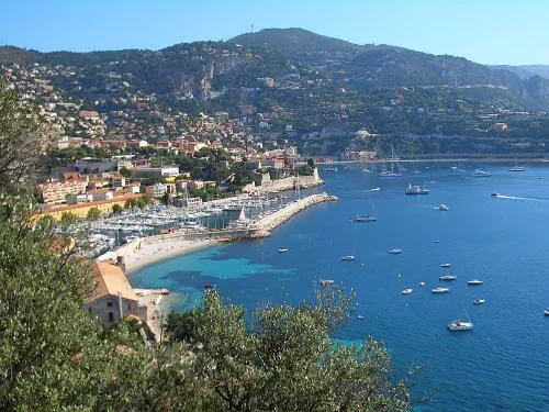 Vieux Port / Quai de l'Amiral Courbet in Villefranche Sur Mer, stop 5 on the self-guided walking tour