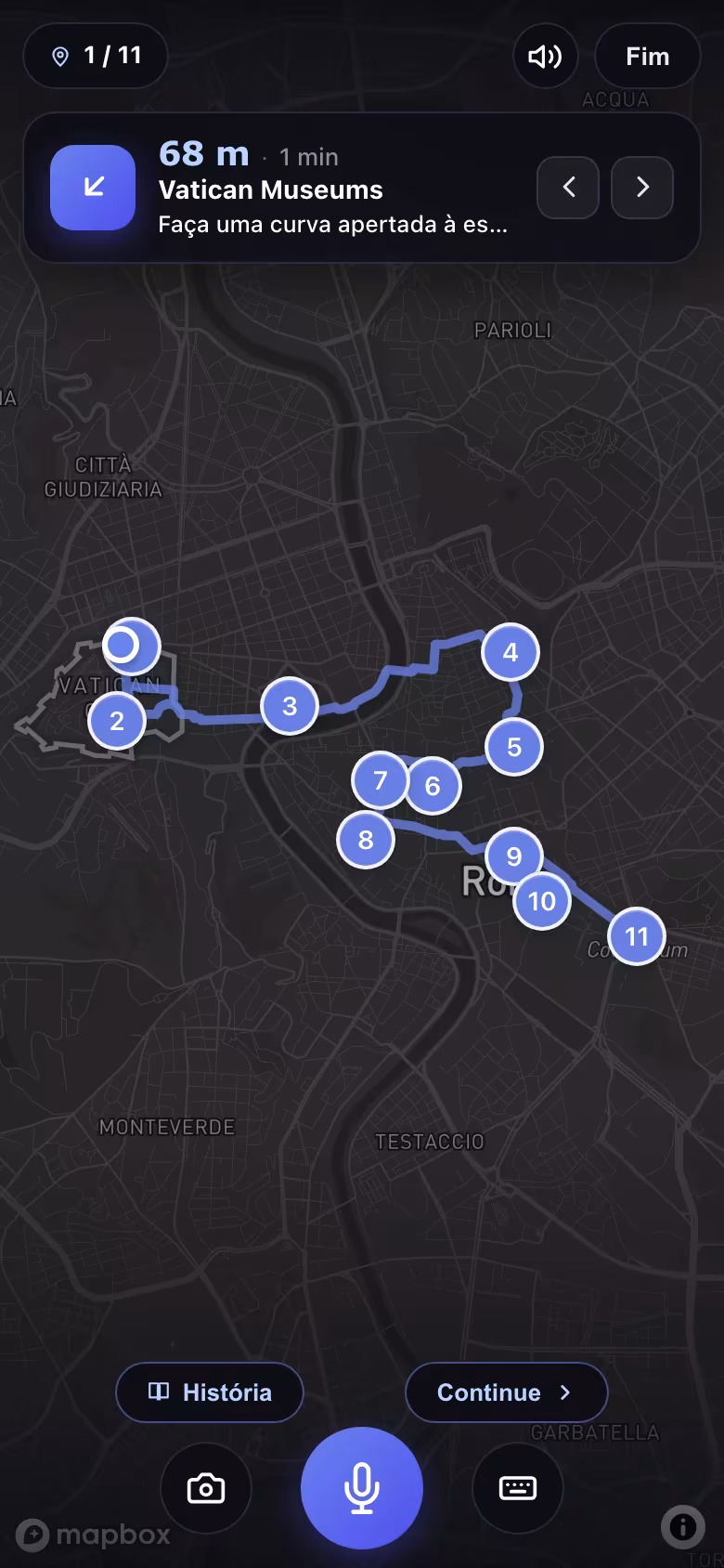A vista do mapa ao vivo: o percurso até à próxima paragem está traçado por Roma com marcadores numerados, e os botões de resposta por foto, voz e texto ficam em baixo.
